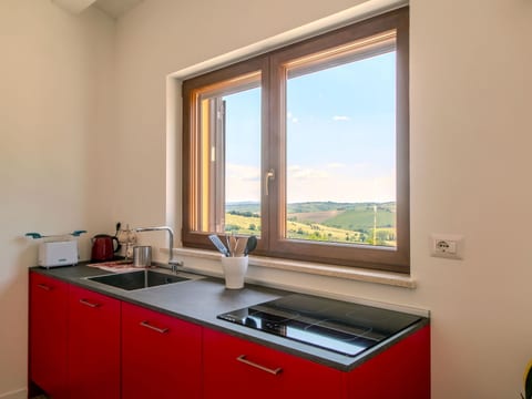 Haus mit Terrasse mit Aussicht und Gemeinschaftspool