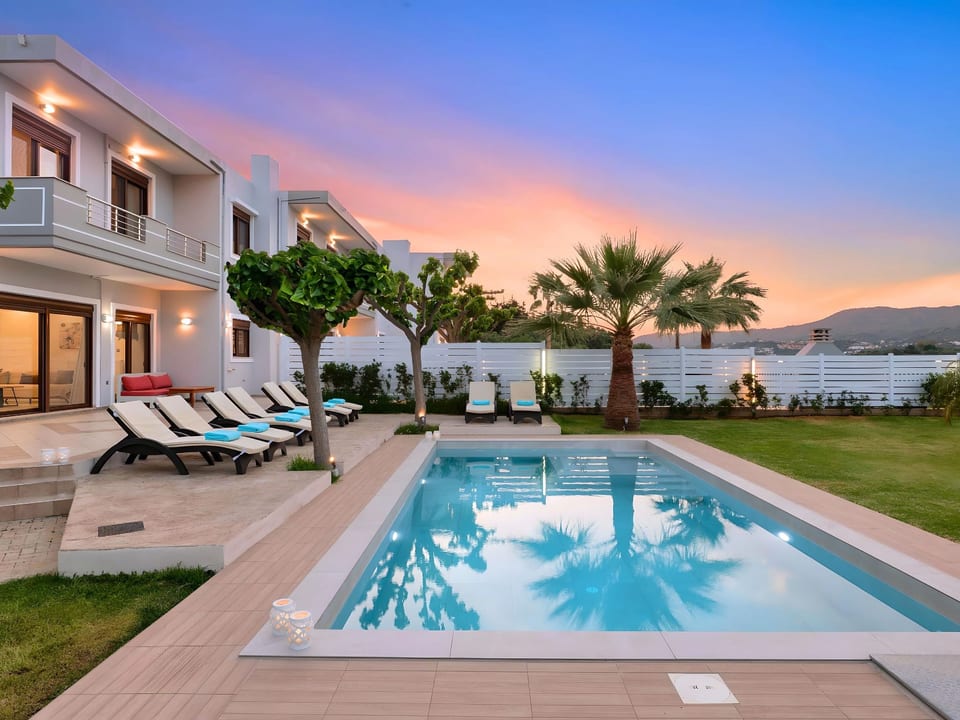 Sunlight Villa avec piscine chauffée - Georgioupoli