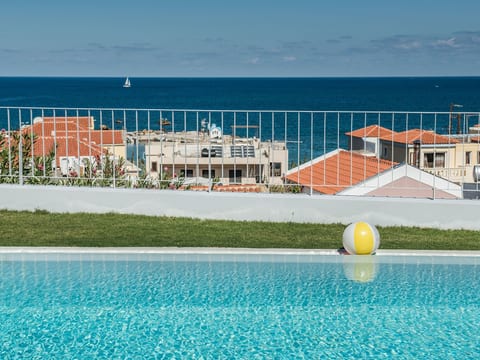 "Thea Thalassa" mit eigenem Pool