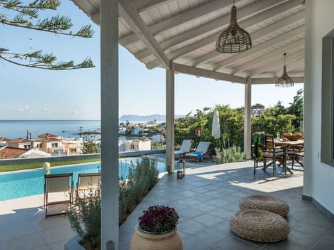 "Thea Thalassa" mit eigenem Pool