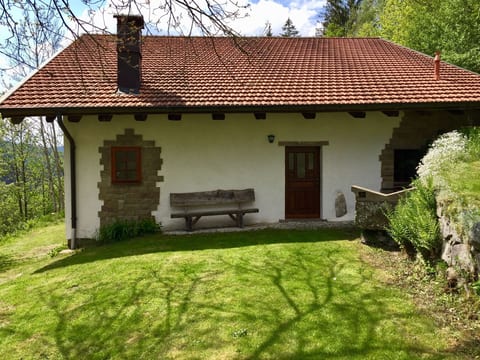 mit viel Platz, Charme und eingezäunten Garten