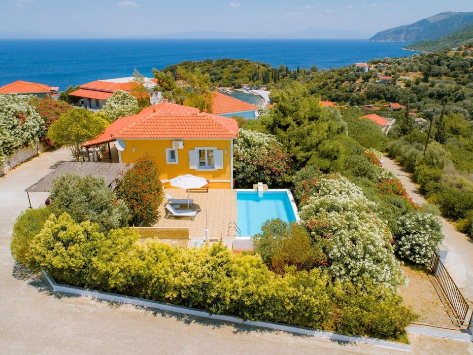 Villa Amarilla - Athina