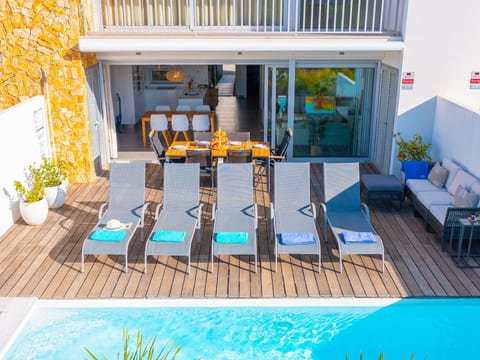 Villa Ray Design mit privatem beheizbarem Pool
