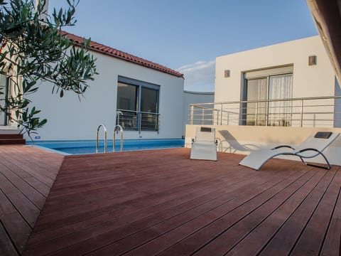 Villa Levantes - Ferienhaus in Mithimna mit Pool