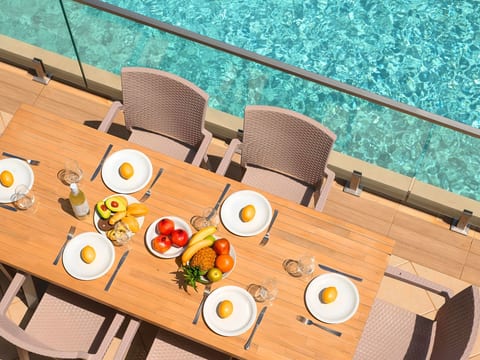 Sunlight Villa Beheizter Pool