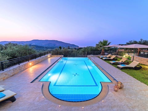für 12 Personen in Chania, Kreta (West-Kreta)