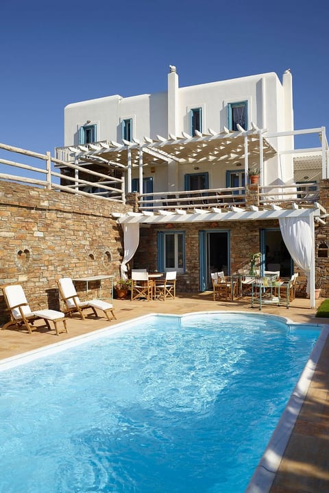 Villa mit Blick auf das Wasser