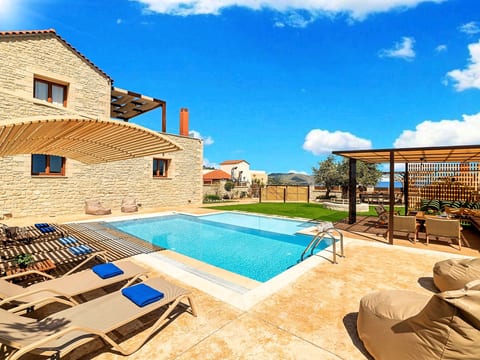 Cretan Sunrise Villa Beheizter Privatpool