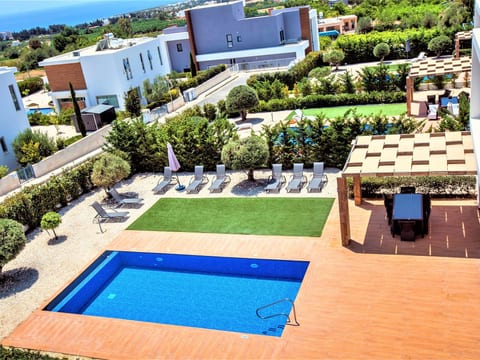 Luxuriöse Villa mit privatem Pool und Whirlpool