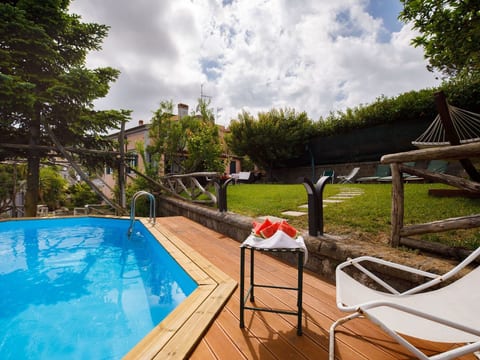 Panoramavilla mit Pool