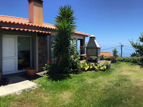 für 4 Personen ca. 90 m² in Estreito da Calheta, Madeira (Südküste von Mad