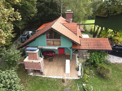 Märchenhaftes Holzhaus bei Ljubljana