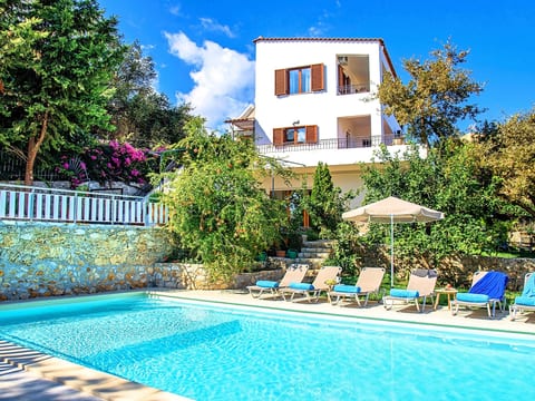 für 12 Personen in Kastellos, Kreta (West-Kreta)