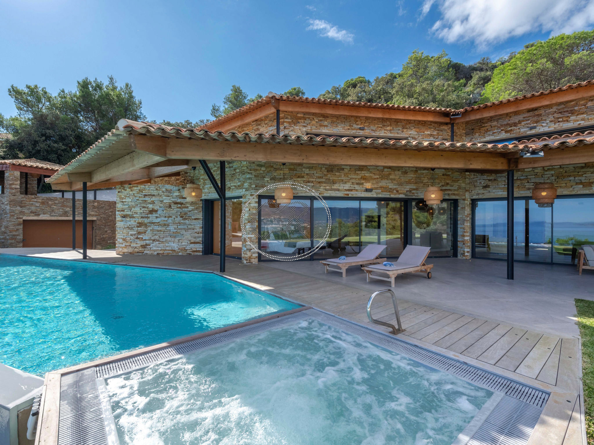 Außergewöhnliche Villa am Cap Bénat