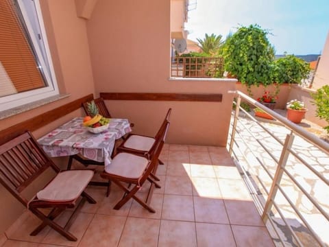 Appartement mit Terrasse