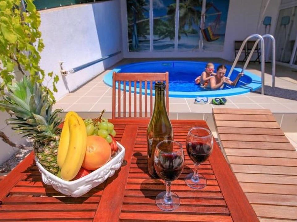 Appartement mit Terrasse - Novalja