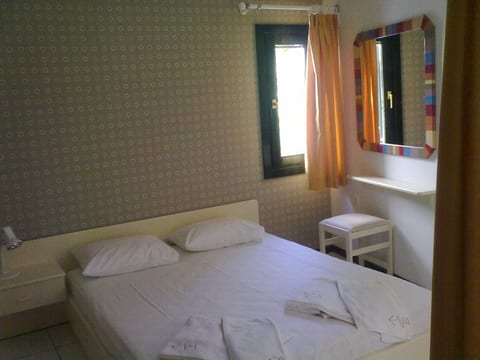Elia Apartments Afytos- Superior Studio
