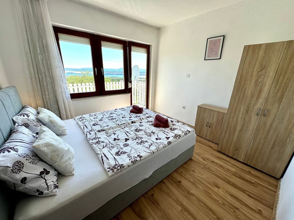 Apartment Lora 2 - Crikvenica