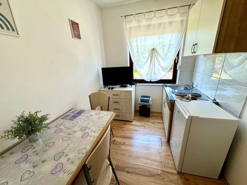 Apartment Lora 2