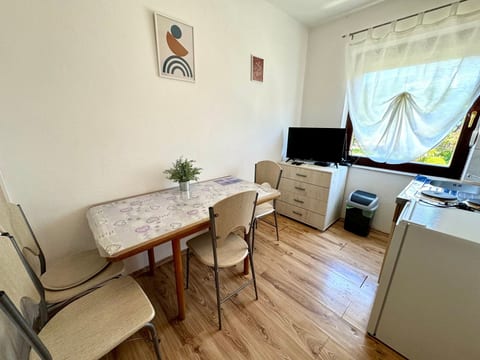 Apartment Lora 2
