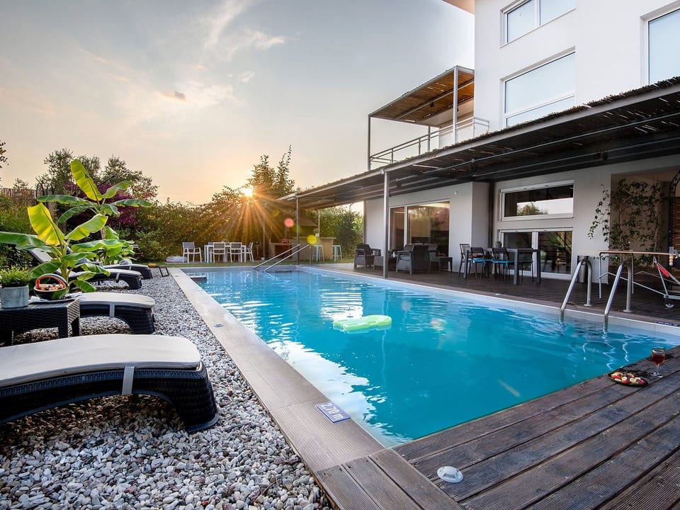 Villa Anna mit privatem Pool und Garten - Roitika