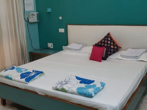 "2BHK Executive Suite SA5"