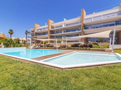 Garten Design brandneue Wohnung mit Pool
