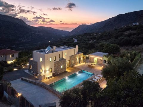 Villa Adagio mit Privatpool in Vrachasi, Kreta