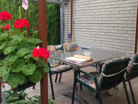 Klimatisiertes Ferienhaus in Bükfürdö mit Garten