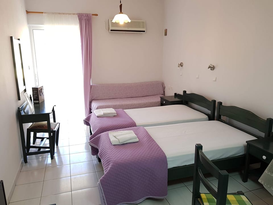 Zinovia Studio mit Balkon - Agia Marina