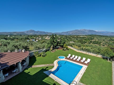 Villa Zeus mit privatem Pool und Jacuzzi