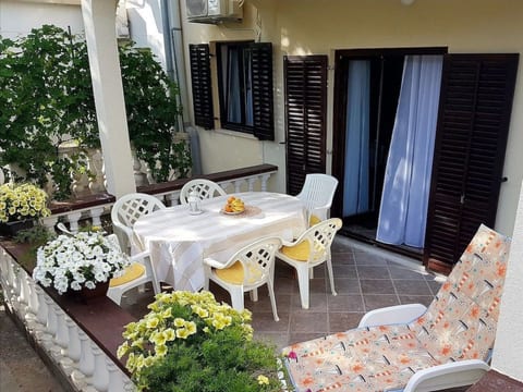 Komfortable Wohnung in der Nähe des Sandstrandes