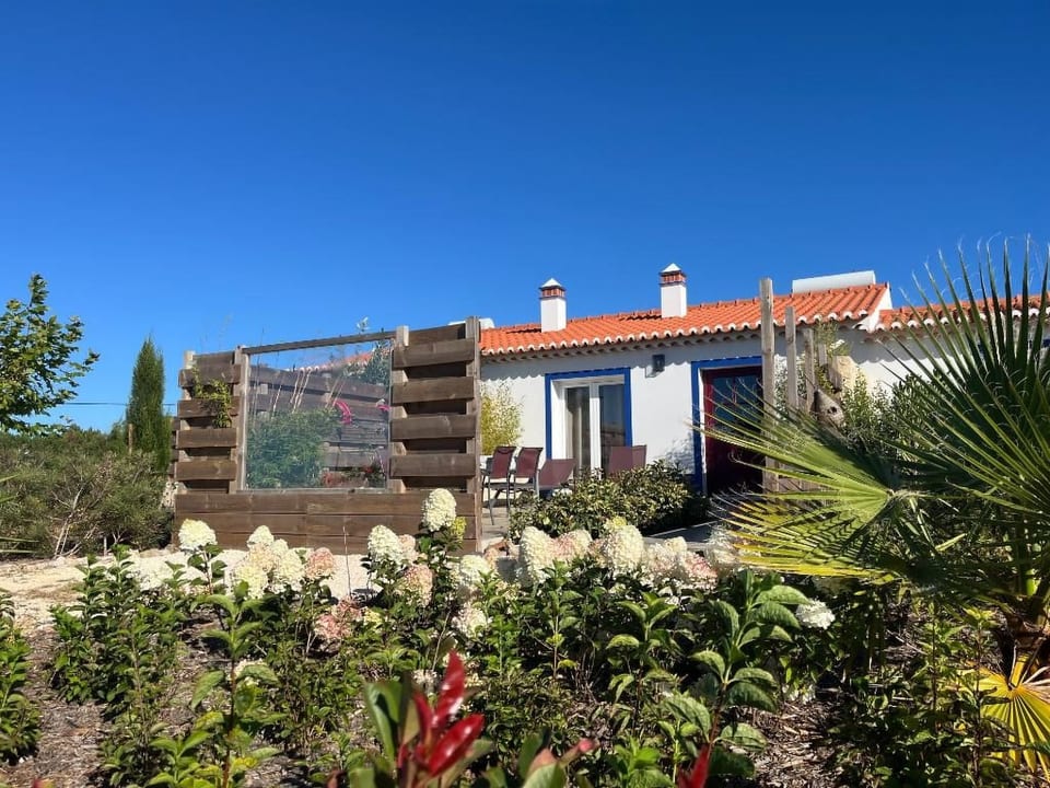 Haus Bamboo in Odeceixe mit ruhiger Terrasse - Aljezur