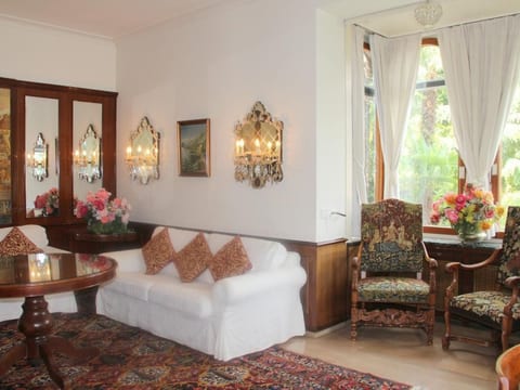 Bel Etage