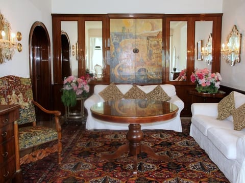 Bel Etage