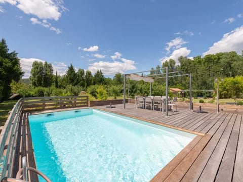 mit Privatpool in Gagnieres