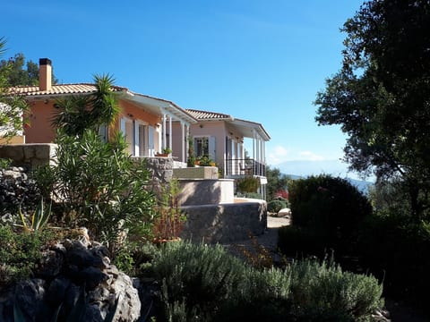 Die Drei Grazien, luxuriöse Villa mit eigenem Pool