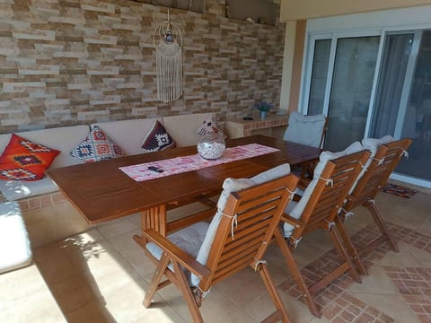 Villa Fay mit privatem Parkplatz in Lardos