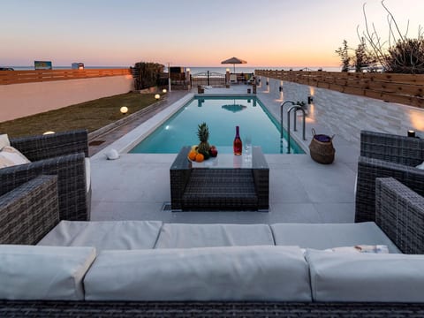Villa Fay mit privatem Parkplatz in Lardos