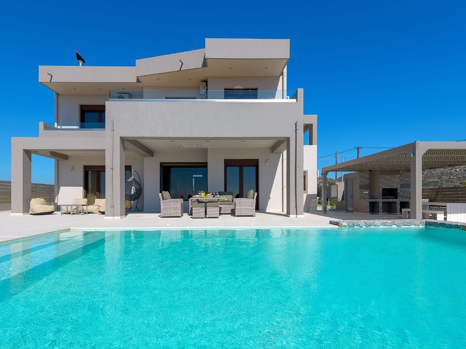 Wunderschöne Alav Pool Villa - Kolympia