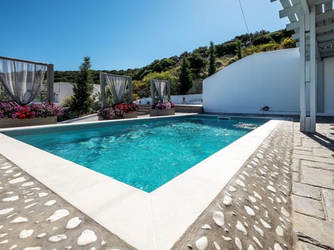 Schöne Villa Thetis mit eigenem Pool