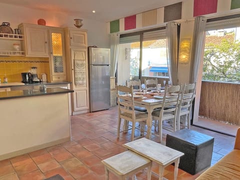 Apt 4 Pers - Climatisation - Wifi - Centre ville