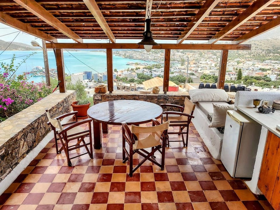 Meerblick-Ferienhaus Argyro à Mavrikiano. - Plaka