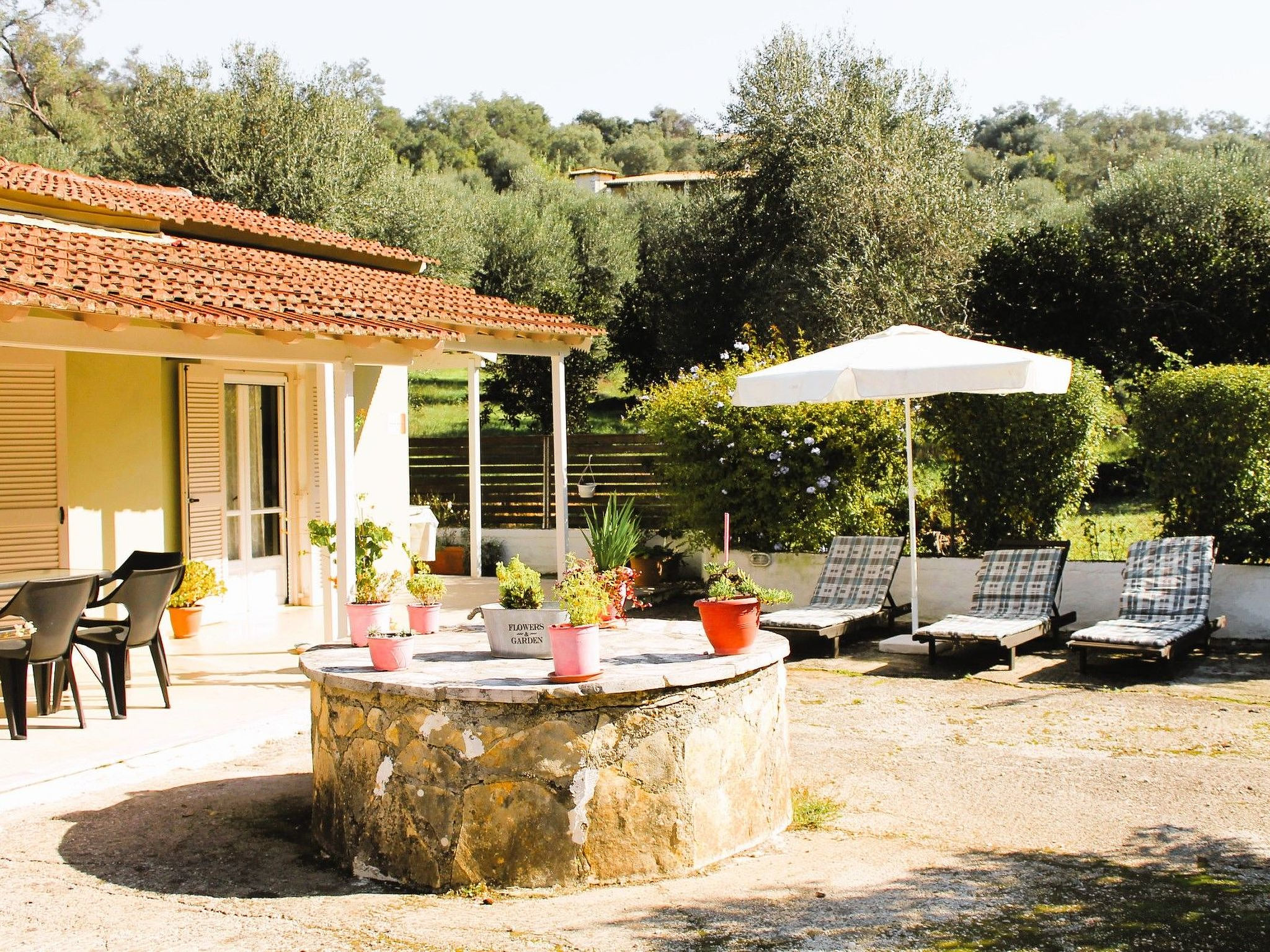 Geräumige Wohnung mit zwei Schlafzimmern in der Nähe des Sandstrandes