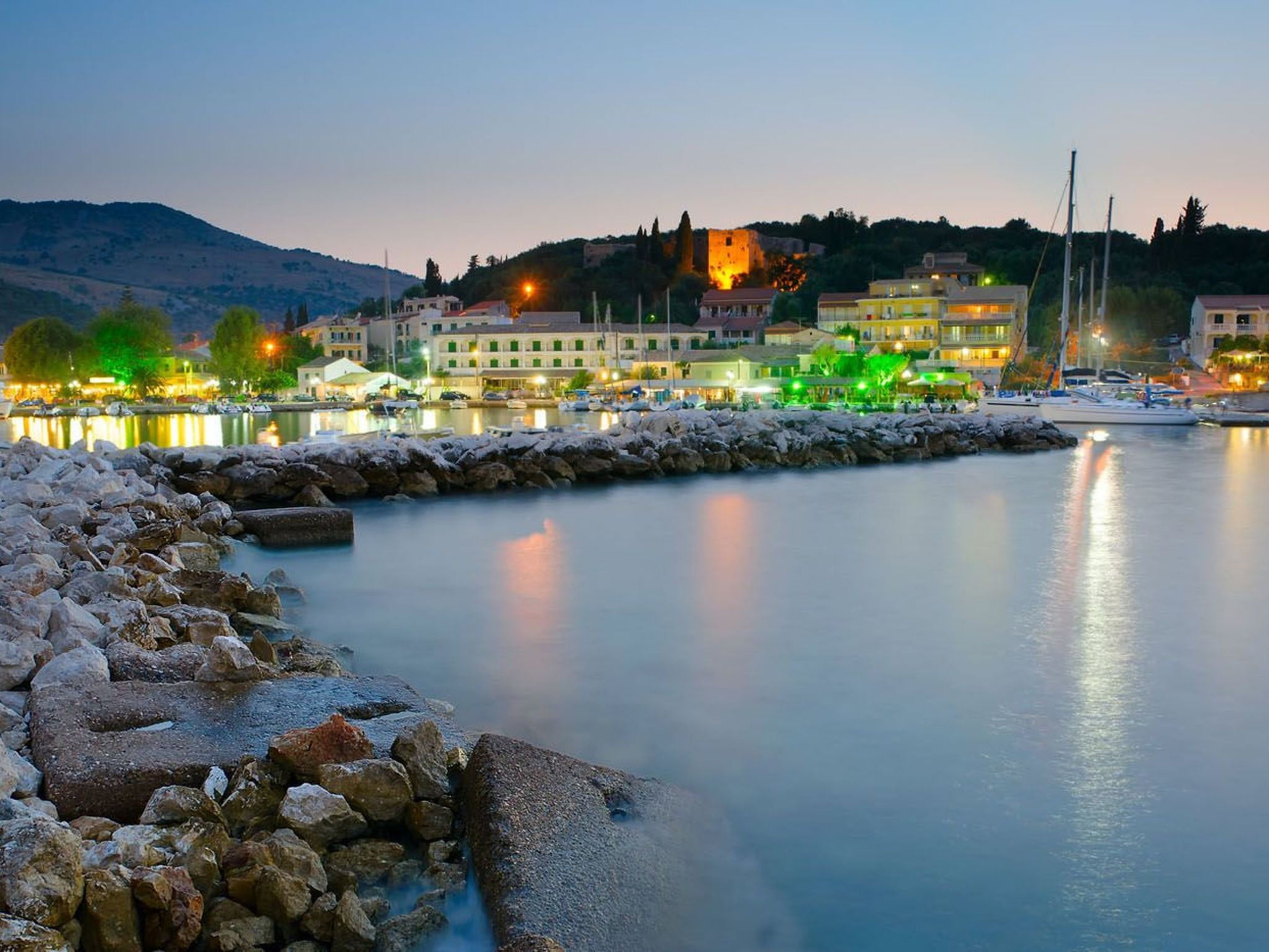 Stilvolle Wohnung im ersten Stock Wave Okto in Kassiopi