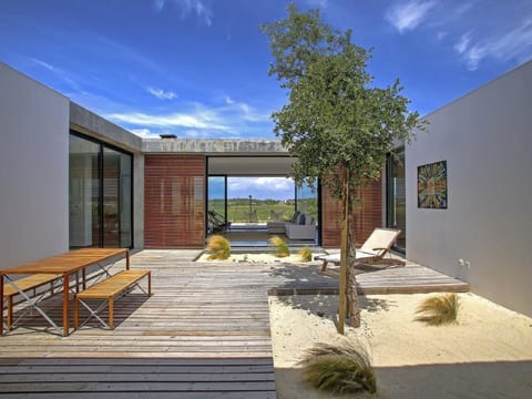 Exklusive Design-Villa in den Dünen, Pool auf dem Dach