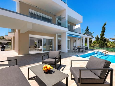 Strandvilla Viviane Paulos für 12 Personen