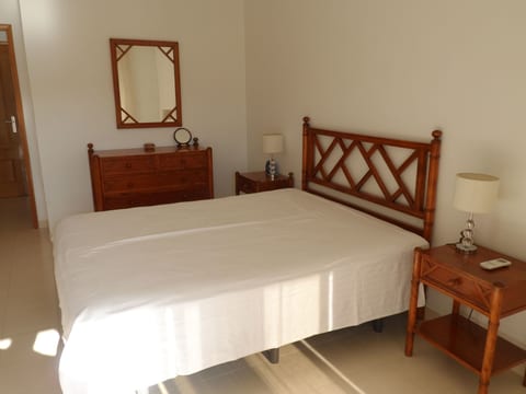 Wohnung in Porches mit Großem Balkon