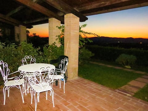Pieve pomaia' Studio mit Gemeinschaftspool