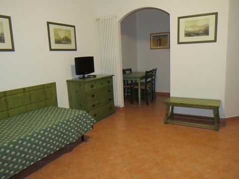 Pieve pomaia' Studio mit Gemeinschaftspool